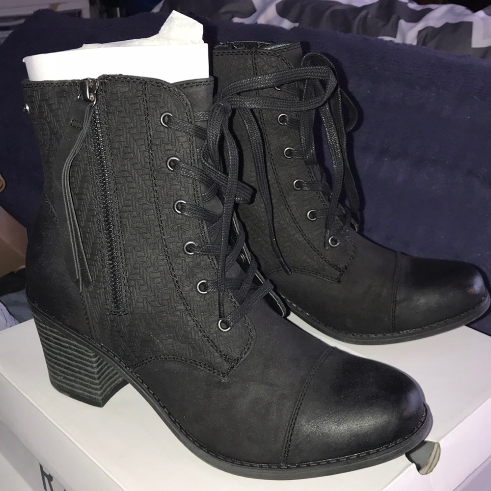 Roxy Heal Boots